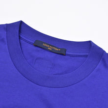 画像をギャラリービューアに読み込む, 新品同様 LOUIS VUITTON ルイヴィトン 25SS 半袖Tシャツ RM251M NPG HSY91W サイズM パープル ラインストーン 中古 4b010007