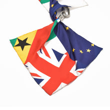 画像をギャラリービューアに読み込む, LOUIS VUITTON ルイヴィトン ビジューサックフラッグス キーホルダー キーリング チャーム MP2485 マルチカラー 国旗 美品 中古 4b010027