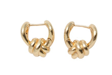 画像をギャラリービューアに読み込む, 極美品 BOTTEGAVENETA ボッテガヴェネタ ノット フープピアス 815945VAHU08120 重量約17.3g Ag925刻印 シルバ−925 GP 中古 4b001301