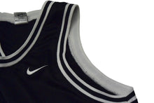 Load image into Gallery viewer, NIKE ナイキ スウッシュ ノースリーブ ゲームシャツ タンクトップ メッシュ サイズM ブラック ホワイト 美品 中古 4b001631