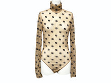 Load image into Gallery viewer, FENDI フェンディ シアー 長袖トップス FS7193 サイズ36 ハイネック ジップ FFロゴ 総柄 刺繍 ベージュ 美品 中古 4b002288