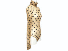 Load image into Gallery viewer, FENDI フェンディ シアー 長袖トップス FS7193 サイズ36 ハイネック ジップ FFロゴ 総柄 刺繍 ベージュ 美品 中古 4b002288