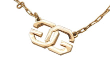 画像をギャラリービューアに読み込む, VINTAGE GIVENCHY ジバンシィ ペンダント ネックレス ロゴ ゴールドカラー アクセサリー 1977年 中古 33970