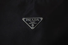 Load image into Gallery viewer, PRADA プラダ ホーボー ハンドバッグ ワンショルダーバッグ MV515 トライアングルロゴ ナイロン ブラック 美品 中古 4b003907