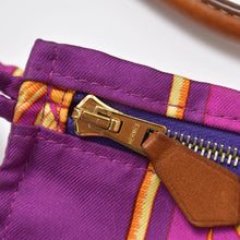 Load image into Gallery viewer, HERMES エルメス シルキーシティPM 王者の虎 TIGRE ROYAL ショルダーバッグ □L刻印 シルク レザー パープル ブラウン 美品 中古 4b009104