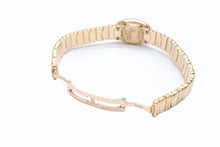 画像をギャラリービューアに読み込む, 極美品 CARTIER カルティエ BAIGNOIRE MINI ミニ ベニュワール 腕時計 W15109D8 重量約66.0g 金無垢 白文字盤 防水ケース クォーツ 中古 4b006172