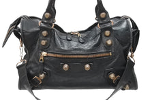 Load image into Gallery viewer, 極美品 BALENCIAGA バレンシアガ ザ ジャイアント シティ 2WAYハンドバッグ ショルダーバッグ ブラック ローズゴールド金具 中古 4b006828