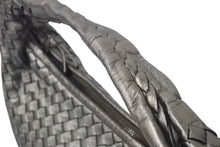 画像をギャラリービューアに読み込む, BOTTEGA VENETA ボッテガヴェネタ ホーボー イントレチャート ワンショルダーバッグ 115653 メタリックゴールド 美品 中古 4c076250