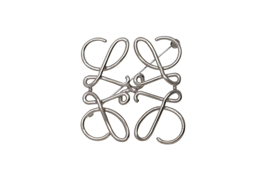 極美品 LOEWE ロエベ アナグラム ブローチ メタル ゴールド アクセサリー ロゴ 111.25.020 中古 4b000036