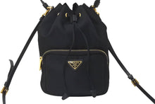 画像をギャラリービューアに読み込む, PRADA プラダ 2WAYバッグ ショルダーバッグ ハンドバッグ トライアングルロゴ ナイロン レザー ブラック ゴールド金具 美品 中古 4b000098