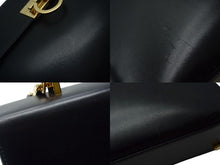 Load image into Gallery viewer, Salvatore Ferragamo サルヴァトーレフェラガモ ガンチーニ 2WAYバッグ ハンドバッグ ブラック カーフ 美品 中古 4b000137