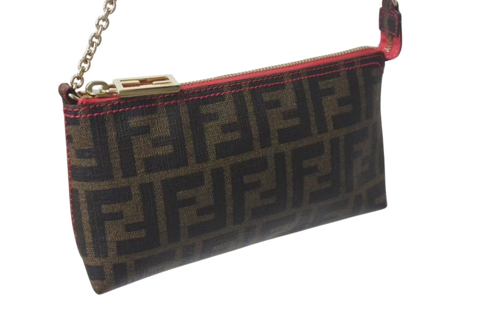 極美品 FENDI フェンディ アクセサリーポーチ ショルダーバッグ ズッカ