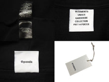 画像をギャラリービューアに読み込む, 極美品 VETEMENTS ヴェトモン 25SS VETEMENTS.COM FITTED ジップアップ フーディ― ブラック コットン パーカー ロゴ ua66hd830b サイズXL 中古 4b000336