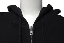 画像をギャラリービューアに読み込む, 極美品 VETEMENTS ヴェトモン 25SS VETEMENTS.COM FITTED ジップアップ フーディ― ブラック コットン パーカー ロゴ ua66hd830b サイズXL 中古 4b000336