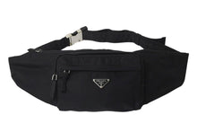 画像をギャラリービューアに読み込む, 極美品 PRADA プラダ TESSUTO MONTAGN ウエストバッグ・ボディバッグ ロゴプレート 2VL005 ブラック ナイロン 中古 4b000485