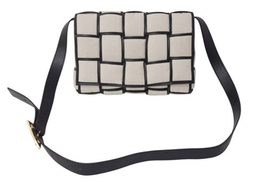 極美品 BOTTEGA VENETA ボッテガヴェネタ パデッドカセット ナチュラル ショルダーバッグ アイボリー キャンバス レザー 中古 4b000492