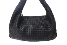 画像をギャラリービューアに読み込む, BOTTEGA VENETA ボッテガヴェネタ イントレチャート ホーボー ワンショルダーバッグ 115654 レザー ブラック ゴールド金具 美品 中古 4b000505