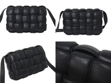 画像をギャラリービューアに読み込む, BOTTEGAVENETA ボッテガヴェネタ パデッドカセット ショルダーバッグ 591970VCQR18425 ブラック ラムスキン 美品 中古 4b001239