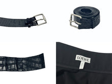 画像をギャラリービューアに読み込む, 極美品 LOEWE ロエベ ベルテッド ミニスカート S359Y08X91 サイズ34 ベルト エンボス加工 ベルト付属 ブラック 中古 4b001284