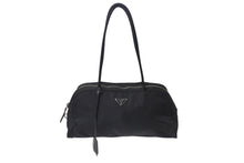 画像をギャラリービューアに読み込む, PRADA プラダ トートバッグ ハンドバッグ トライアングルロゴ イタリア製 ナイロン ブラック シルバー金具 美品 中古 4b001325