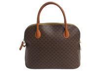 Load image into Gallery viewer, CELINE セリーヌ マカダム柄 ハンドバッグ ロゴ ゴールド金具 PVC レザー ブラウン 茶色 手持ち 鞄 美品 中古 4b002261