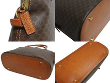 Load image into Gallery viewer, CELINE セリーヌ マカダム柄 ハンドバッグ ロゴ ゴールド金具 PVC レザー ブラウン 茶色 手持ち 鞄 美品 中古 4b002261