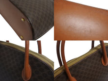 Load image into Gallery viewer, CELINE セリーヌ マカダム柄 ハンドバッグ ロゴ ゴールド金具 PVC レザー ブラウン 茶色 手持ち 鞄 美品 中古 4b002261