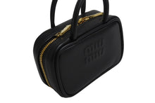 画像をギャラリービューアに読み込む, 極美品 MIU MIU ミュウミュウ ボー レザー マイクロバッグ ハンドバッグ 5NR036 カーフ ブラック ゴールド金具 中古 4b002342