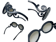 画像をギャラリービューアに読み込む, 極美品 PRADA プラダ デザインフレーム サングラス ミニマル バロックシリーズ SPR27N ブラック サイズ55◻︎22 135 中古 4b002392