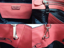 画像をギャラリービューアに読み込む, PRADA プラダ 2WAYバッグ ハンドバッグ ショルダーバッグ トライアングルロゴ 三角ロゴ ピンク シルバー金具 美品 中古 4b002711