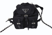画像をギャラリービューアに読み込む, 極美品 PRADA プラダ リナイロンミニチェーンショルダーバッグ リュック型 BZ0029 ナイロン レザー ブラック 中古 4b002892