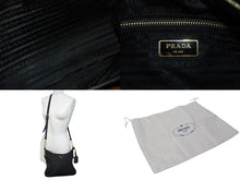 画像をギャラリービューアに読み込む, PRADA プラダ ショルダーバッグ トライアングルロゴ ナイロン レザー ブラック ゴールド金具 美品 中古 4b002985