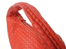 画像をギャラリービューアに読み込む, BOTTEGA VENETA ボッテガヴェネタ イントレチャート ホーボー ワンショルダーバッグ 115653 レザー レッド 美品 中古 4b003032