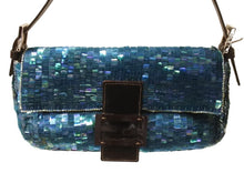 画像をギャラリービューアに読み込む, FENDI フェンディ マンマバケット ワンショルダーバッグ 26424 スパンコール ビーズ ブルー シルバー金具 美品 中古 4b003243