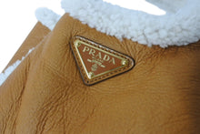 画像をギャラリービューアに読み込む, 新品未使用 PRADA プラダ シアリング ミニハンドバッグ ムートン コニャック ナチュラル 1BA349 中古 4b003300
