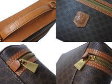 Load image into Gallery viewer, CELINE セリーヌ マカダム柄 ハンドバッグ バニティバック 化粧ポーチ PVC レザー DM95 ブラウン ゴールド金具 美品 中古 4b003433