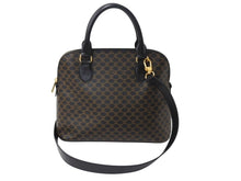 Load image into Gallery viewer, 極美品 CELINE セリーヌ ハンドバッグ ショルダーバッグ 2way マカダム柄 フィービー期 DM99/1 PVC レザーブラック ブラウン ゴールド金具 中古 4b003434