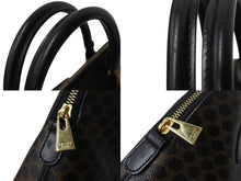 Load image into Gallery viewer, 極美品 CELINE セリーヌ ハンドバッグ ショルダーバッグ 2way マカダム柄 フィービー期 DM99/1 PVC レザーブラック ブラウン ゴールド金具 中古 4b003434