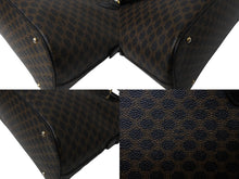 Load image into Gallery viewer, 極美品 CELINE セリーヌ ハンドバッグ ショルダーバッグ 2way マカダム柄 フィービー期 DM99/1 PVC レザーブラック ブラウン ゴールド金具 中古 4b003434