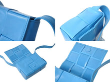 画像をギャラリービューアに読み込む, 極美品 BOTTEGA VENETA ボッテガヴェネタ キャンディーカセット ミニショルダーバッグ レザー ブルー シルバー金具 中古 4b003437