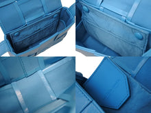 画像をギャラリービューアに読み込む, 極美品 BOTTEGA VENETA ボッテガヴェネタ キャンディーカセット ミニショルダーバッグ レザー ブルー シルバー金具 中古 4b003437