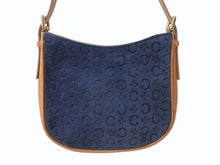 Load image into Gallery viewer, CELINE セリーヌ ワンショルダーバッグ CE00/12 マカダム スウェード レザー ネイビー ブラウン ゴールド金具 美品 中古 4b003572
