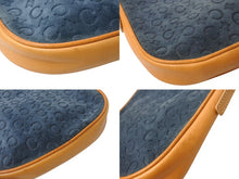 Load image into Gallery viewer, CELINE セリーヌ ワンショルダーバッグ CE00/12 マカダム スウェード レザー ネイビー ブラウン ゴールド金具 美品 中古 4b003572