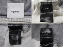 画像をギャラリービューアに読み込む, VETEMENTS ヴェトモン SCRIBBLED HOODIE ハンドペイントプリント オーバーサイズ プルオーバーパーカー グレー サイズXS UE54HD480G 美品 中古 4b003872