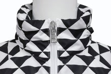 Load image into Gallery viewer, PRADA プラダ.トライアングルロゴ ナイロンパーカー ノーカラー ジャケット 29R115 ブラック ホワイト サイズ36 美品 中古 4b003877