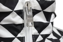 Load image into Gallery viewer, PRADA プラダ.トライアングルロゴ ナイロンパーカー ノーカラー ジャケット 29R115 ブラック ホワイト サイズ36 美品 中古 4b003877