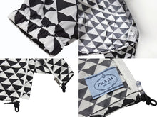 Load image into Gallery viewer, PRADA プラダ.トライアングルロゴ ナイロンパーカー ノーカラー ジャケット 29R115 ブラック ホワイト サイズ36 美品 中古 4b003877