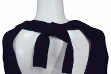 Load image into Gallery viewer, 極美品 CELINE セリーヌ フィービー期 バック リボン 変形 ニット ネイビー ウール 2 3BL0 トップス 紺色 サイズXS 中古 4b003881