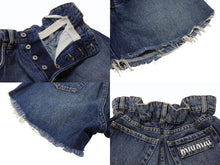 画像をギャラリービューアに読み込む, MIUMIU ミュウミュウ デニムショートパンツ デニムショーツ GWP300 サイズ27 ロゴプリント インディゴブルー 美品 中古 4b003888