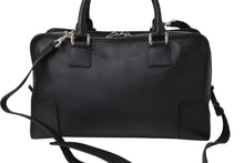 画像をギャラリービューアに読み込む, LOEWE ロエベ アマソナ36 ハンドバッグ 2WAY アナグラムロゴ エンボス加工 レザー ブラック シルバー金具 美品 中古 4b003901